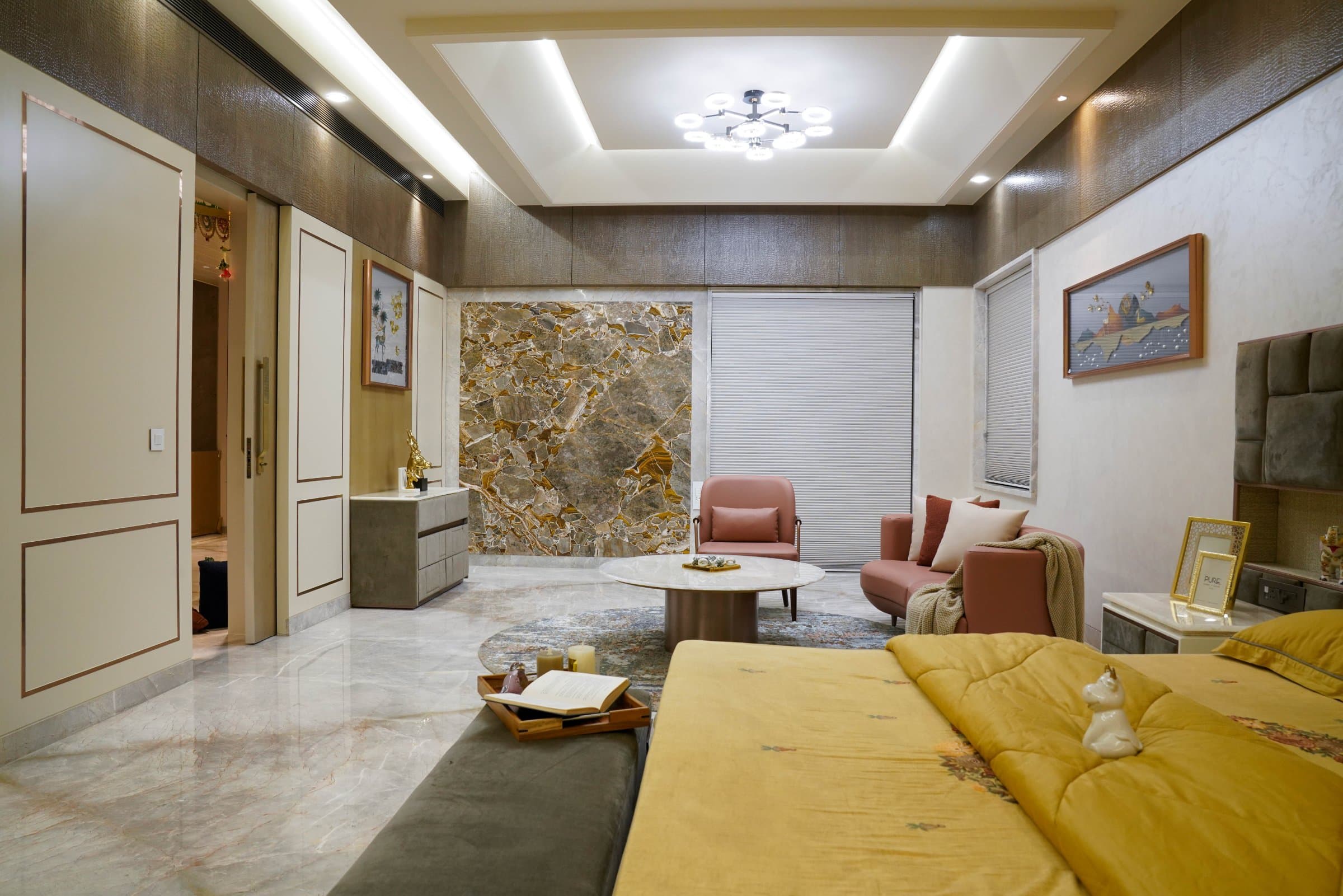 A Home Shaped by Light and Living — image 4