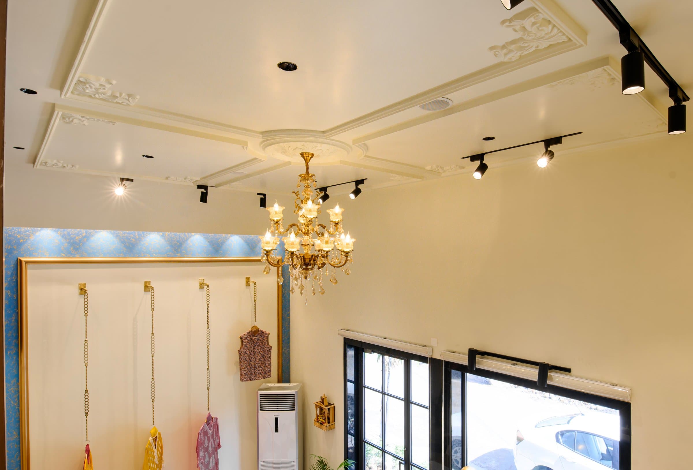 Royal Cut — image 5
